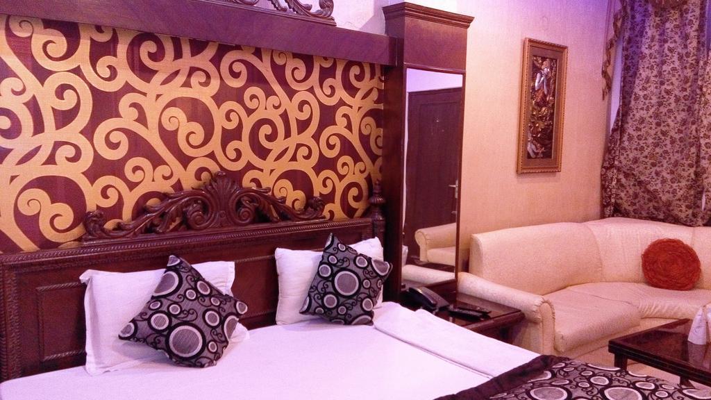 Hotel Shiva Intercontinental New Delhi Exterior photo
