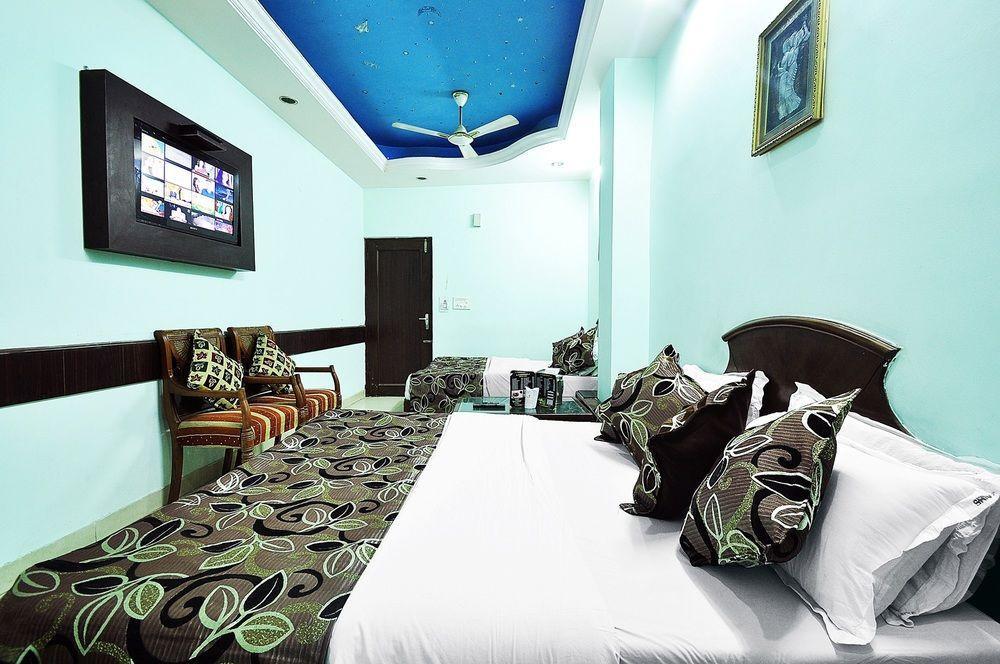 Hotel Shiva Intercontinental New Delhi Exterior photo