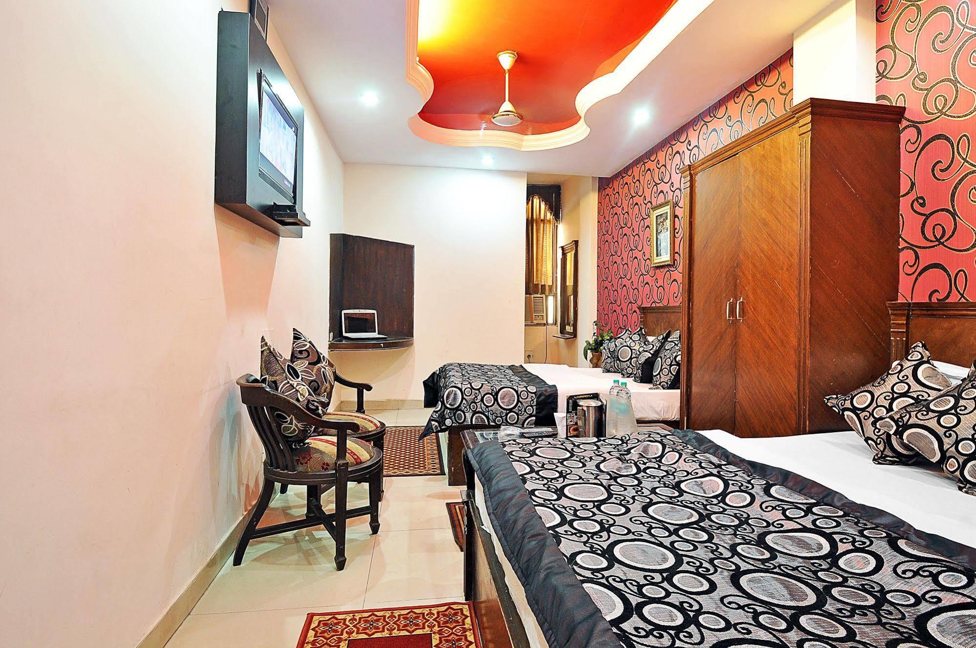 Hotel Shiva Intercontinental New Delhi Exterior photo
