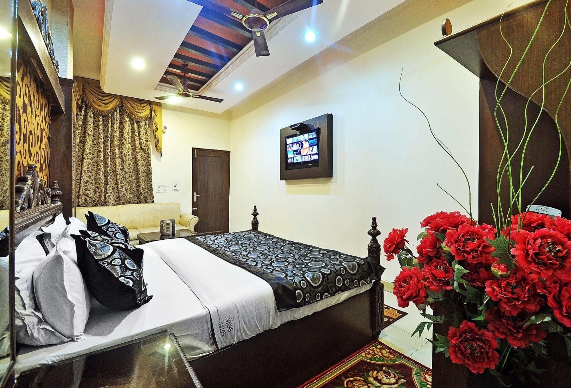 Hotel Shiva Intercontinental New Delhi Exterior photo